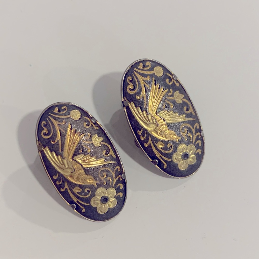 Vintage Clip On Earrings